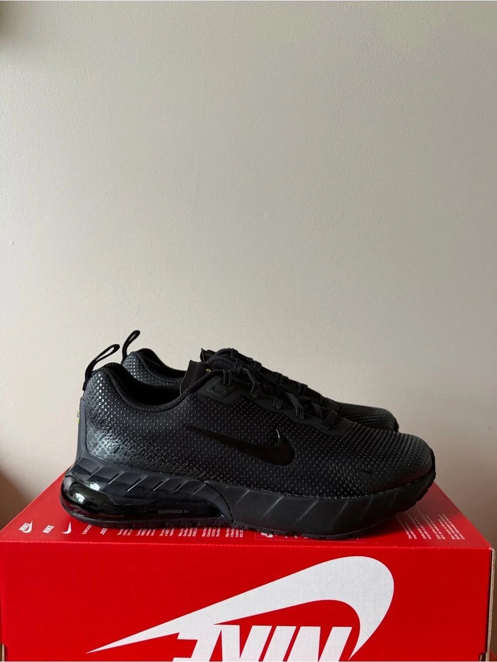 Nike Air Max Phoenix GS Black Anthracite HF7052-003 Size 6Y
